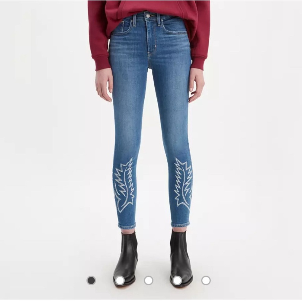 LEVIS 721 High Rise Embroidered Skinny